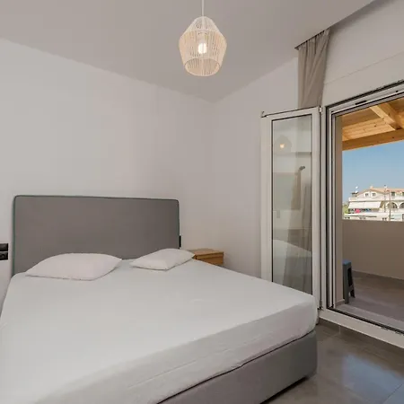 Babos Apartment Gaitani Exterior photo